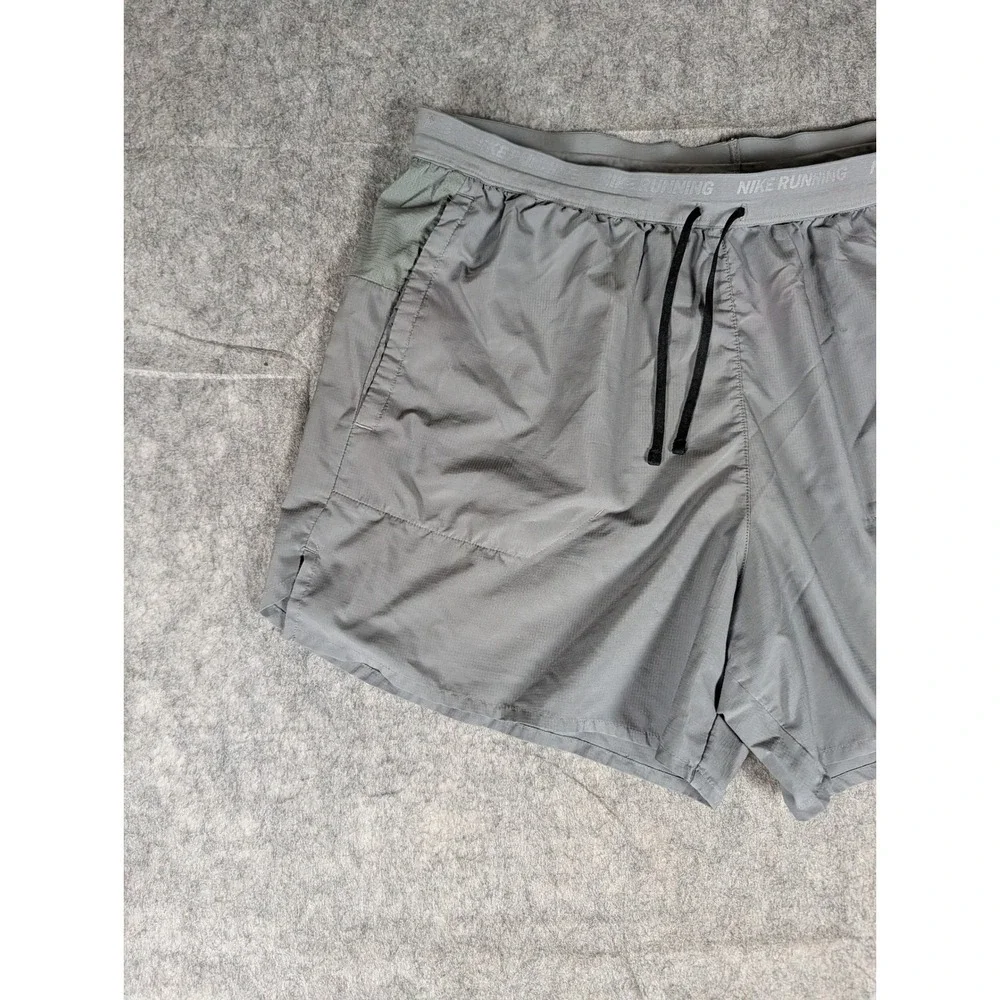 Nike Running Grey Ripstop Athletic Shorts Mesh Panels Pockets Men's Training